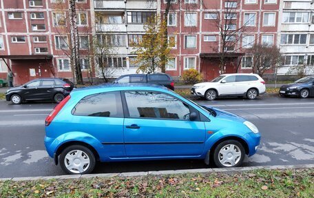 Ford Fiesta, 2005 год, 400 000 рублей, 2 фотография