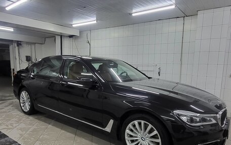 BMW 7 серия, 2017 год, 3 950 000 рублей, 4 фотография