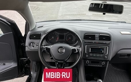 Volkswagen Polo VI (EU Market), 2017 год, 1 295 000 рублей, 22 фотография