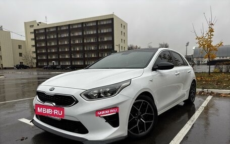 KIA cee'd III, 2018 год, 1 730 000 рублей, 2 фотография