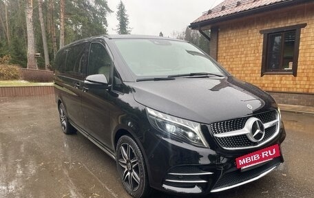 Mercedes-Benz V-Класс, 2023 год, 16 200 000 рублей, 2 фотография