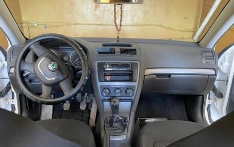 Skoda Octavia, 2012 год, 750 000 рублей, 4 фотография