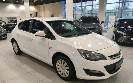 Opel Astra J, 2013 год, 850 000 рублей, 3 фотография