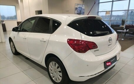 Opel Astra J, 2013 год, 850 000 рублей, 6 фотография