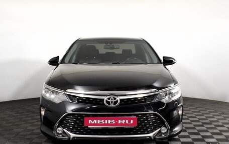 Toyota Camry, 2018 год, 2 395 000 рублей, 2 фотография