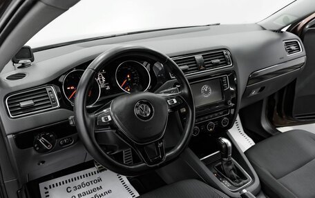 Volkswagen Jetta VI, 2018 год, 1 415 000 рублей, 8 фотография