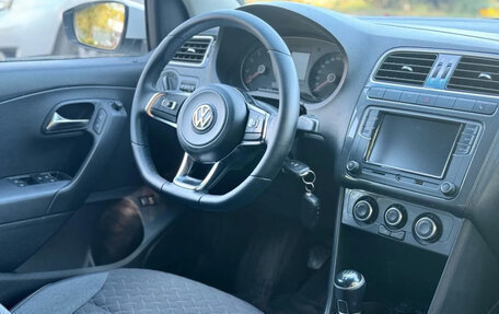 Volkswagen Polo VI (EU Market), 2019 год, 1 099 000 рублей, 22 фотография