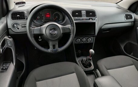 Volkswagen Polo VI (EU Market), 2011 год, 758 000 рублей, 17 фотография