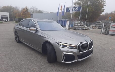 BMW 7 серия, 2022 год, 8 800 000 рублей, 2 фотография