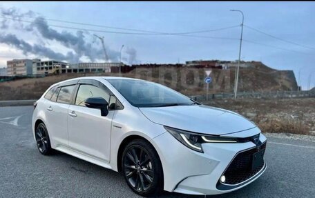 Toyota Corolla, 2020 год, 2 400 000 рублей, 4 фотография