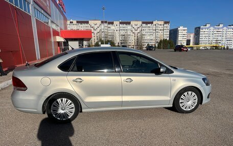 Volkswagen Polo VI (EU Market), 2011 год, 700 000 рублей, 5 фотография