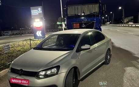 Volkswagen Polo VI (EU Market), 2011 год, 700 000 рублей, 11 фотография