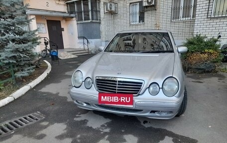 Mercedes-Benz E-Класс, 1999 год, 700 000 рублей, 3 фотография