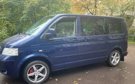 Volkswagen Multivan T5, 2003 год, 1 600 000 рублей, 2 фотография