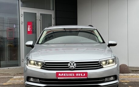 Volkswagen Passat B8 рестайлинг, 2016 год, 1 790 000 рублей, 3 фотография