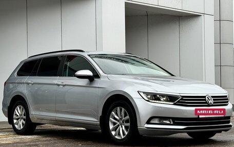 Volkswagen Passat B8 рестайлинг, 2016 год, 1 790 000 рублей, 5 фотография