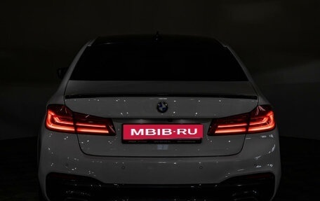 BMW 5 серия, 2017 год, 3 399 000 рублей, 16 фотография