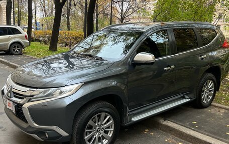 Mitsubishi Pajero Sport III рестайлинг, 2019 год, 2 700 000 рублей, 2 фотография