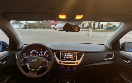 Hyundai Solaris II рестайлинг, 2018 год, 980 000 рублей, 15 фотография