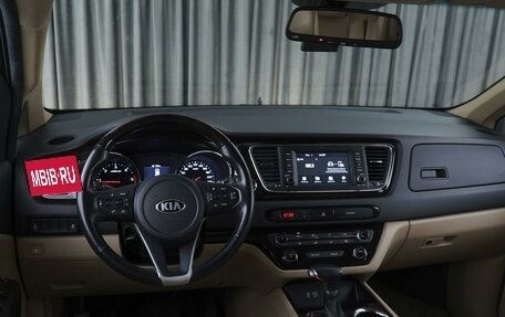 KIA Carnival III, 2019 год, 3 650 000 рублей, 6 фотография