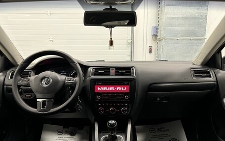 Volkswagen Jetta VI, 2012 год, 1 100 000 рублей, 18 фотография