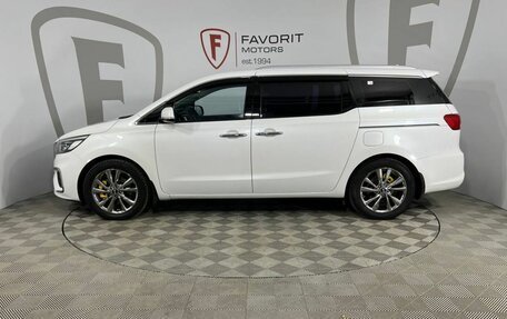 KIA Carnival III, 2019 год, 2 900 000 рублей, 5 фотография