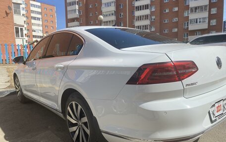 Volkswagen Passat B8 рестайлинг, 2018 год, 2 200 000 рублей, 2 фотография