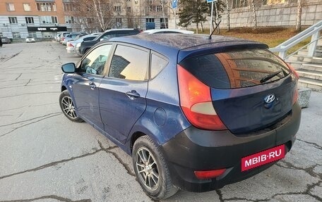 Hyundai Solaris II рестайлинг, 2012 год, 530 000 рублей, 17 фотография