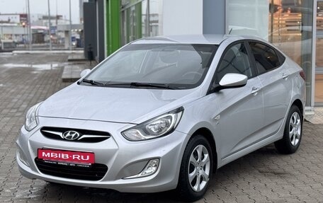 Hyundai Solaris II рестайлинг, 2012 год, 850 000 рублей, 14 фотография