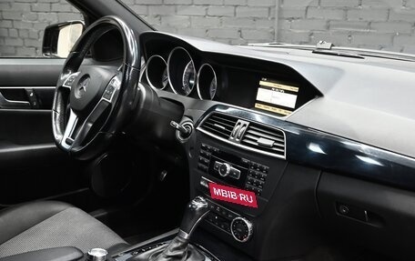 Mercedes-Benz C-Класс, 2011 год, 1 630 000 рублей, 13 фотография