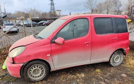 Toyota FunCargo, 2002 год, 300 000 рублей, 2 фотография