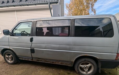 Volkswagen Caravelle T4, 1992 год, 350 000 рублей, 3 фотография