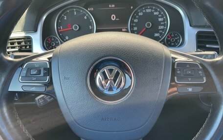 Volkswagen Touareg III, 2012 год, 2 360 000 рублей, 13 фотография