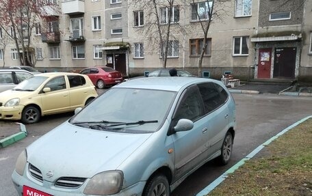 Nissan Tino, 2001 год, 290 000 рублей, 2 фотография