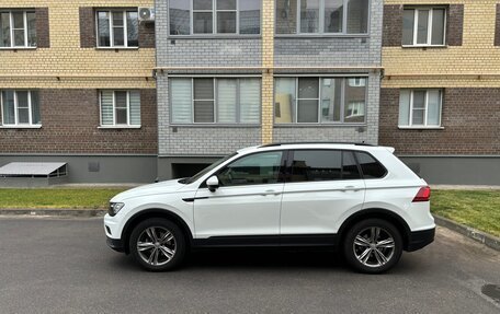 Volkswagen Tiguan II, 2019 год, 2 950 000 рублей, 8 фотография