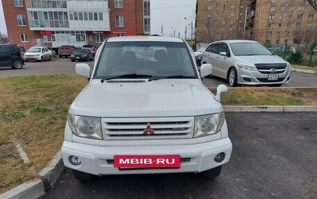 Mitsubishi Pajero iO, 1999 год, 545 000 рублей, 2 фотография