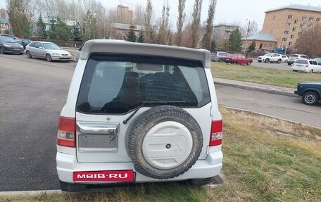 Mitsubishi Pajero iO, 1999 год, 545 000 рублей, 4 фотография