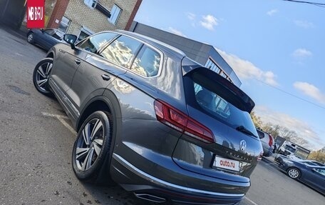 Volkswagen Touareg III, 2015 год, 2 695 000 рублей, 3 фотография