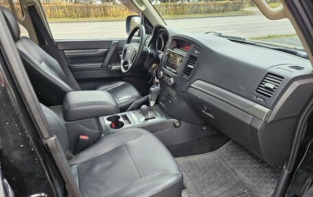 Mitsubishi Pajero IV, 2013 год, 1 860 000 рублей, 6 фотография