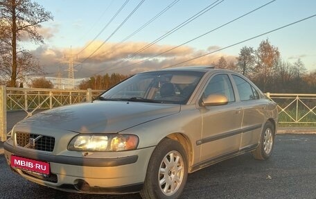 Volvo S60 III, 2001 год, 295 000 рублей, 2 фотография