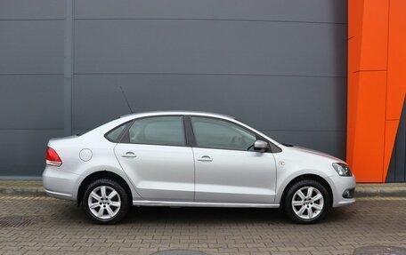 Volkswagen Polo VI (EU Market), 2011 год, 899 000 рублей, 3 фотография