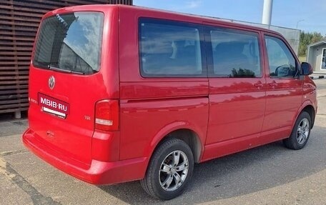 Volkswagen Caravelle T5, 2012 год, 1 800 000 рублей, 4 фотография