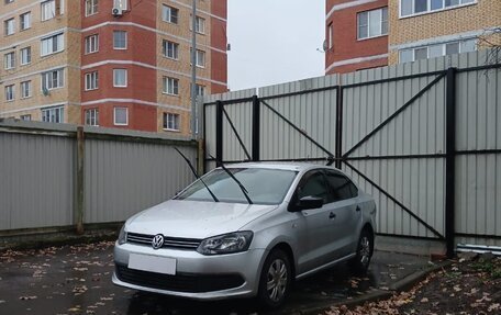 Volkswagen Polo VI (EU Market), 2013 год, 995 000 рублей, 1 фотография