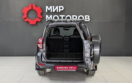 Toyota RAV4, 2011 год, 1 900 000 рублей, 12 фотография