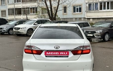 Toyota Camry, 2015 год, 1 885 000 рублей, 3 фотография