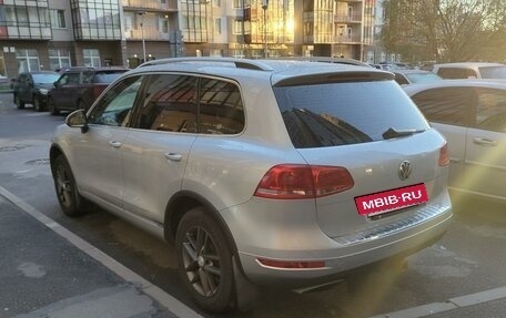 Volkswagen Touareg III, 2011 год, 1 910 000 рублей, 4 фотография