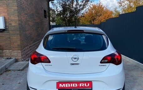 Opel Astra J, 2014 год, 1 300 000 рублей, 10 фотография