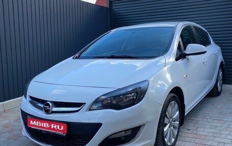 Opel Astra J, 2014 год, 1 300 000 рублей, 8 фотография