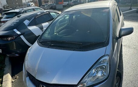 Honda Fit III, 2013 год, 999 000 рублей, 1 фотография