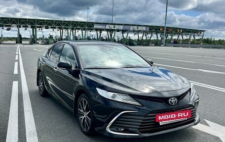 Toyota Camry, 2021 год, 4 130 000 рублей, 6 фотография